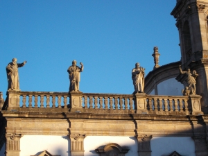 Detalhes da Igreja de São Marcos: os apóstolos na construção do século XVIII
